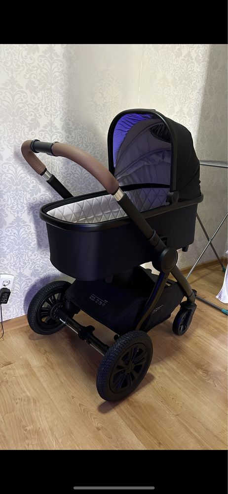 Детская коляска Happy Baby Mommer Pro 2 в 1