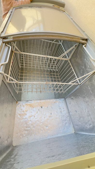 Vitrina holodilni marazilni sotladi