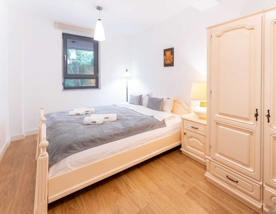 Apartament 3 camere | Central | Parcare subterană, boxă, grădină