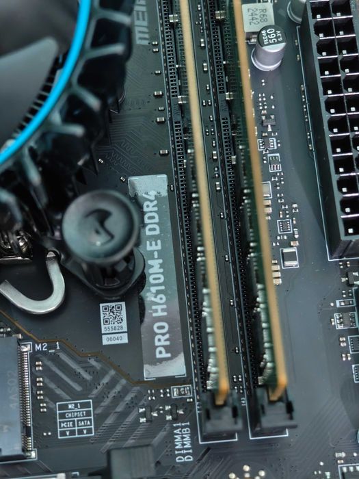 Vand kit Intel Core I3 12100f,  MSI PRO H610M-E, 16GB 2400Mhz