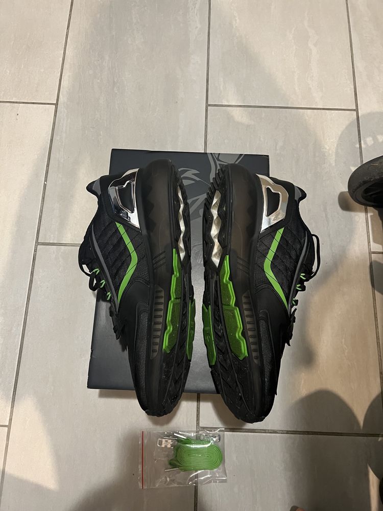 Adidas Kawasaki marime 48