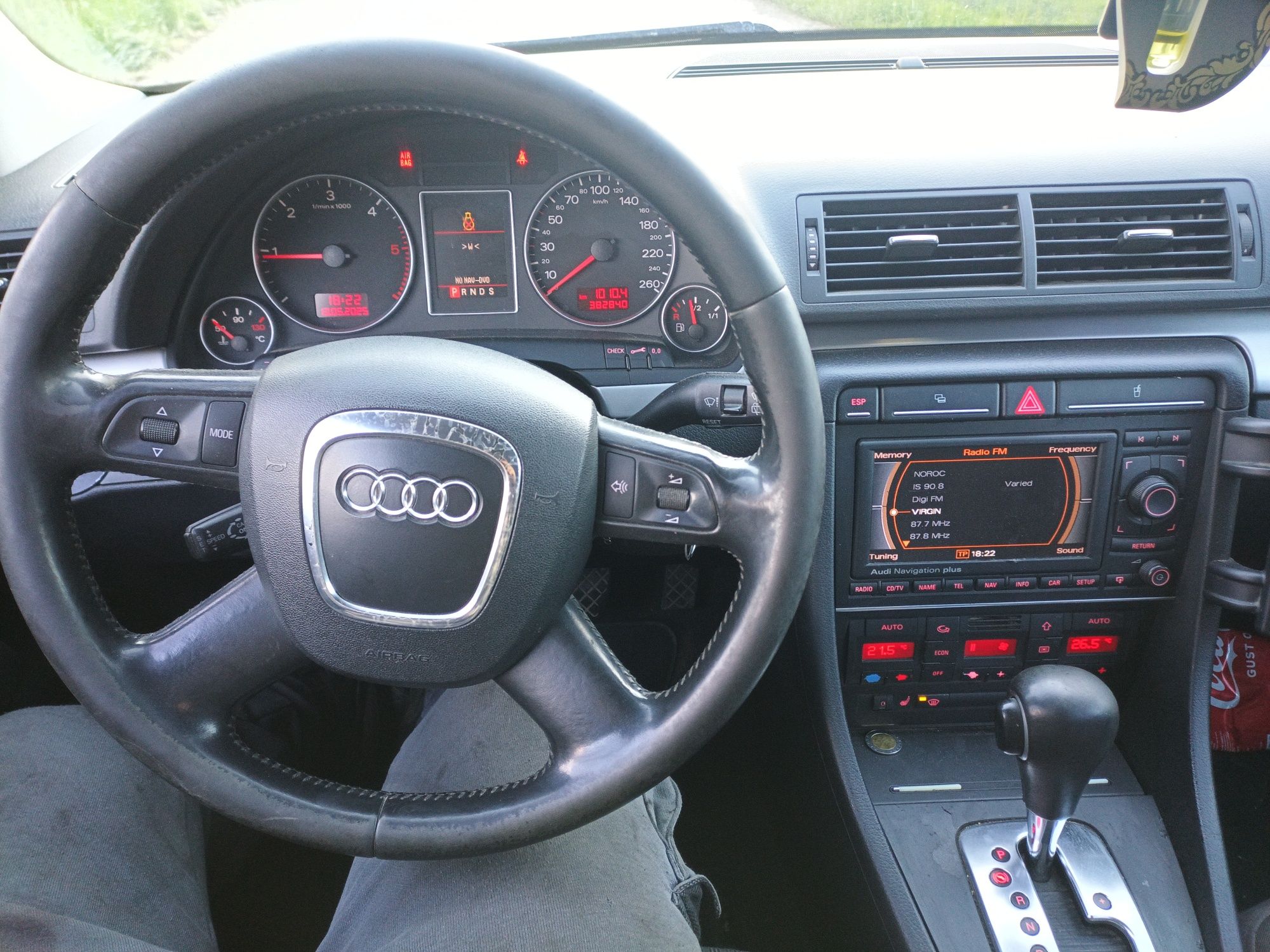 Dezmembrez audi A4 b7 motor de 2.0un ax BPW
