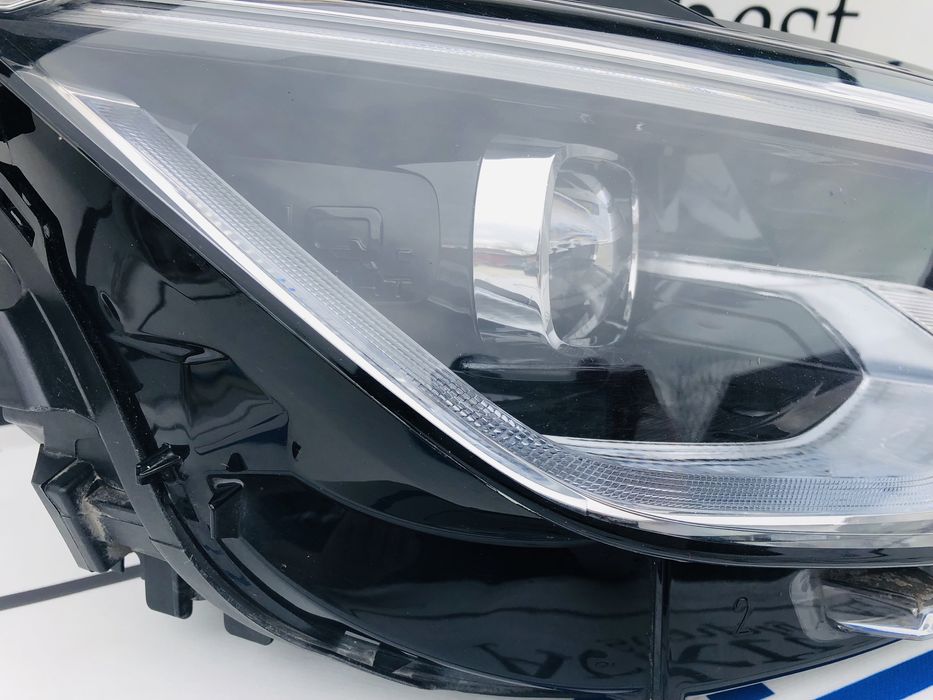 Far dreapta Full Led IQ Light VW Golf VIII cod 5H1941036