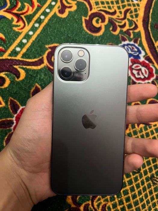 iPhone 12 pro серый, память 256