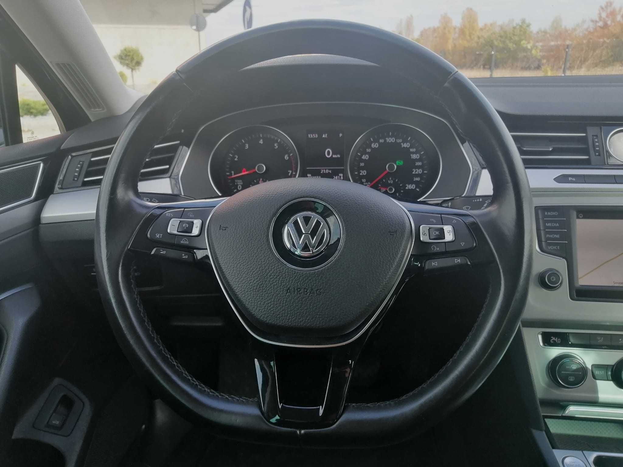 Rent a Car Volkswagen Passat Variant 1.4 TSI DSG 125 CP Comfortline