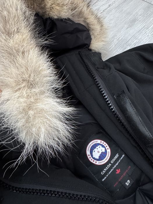 РЯДКО! Ново оригинално гуши пух яке Canada Goose Expedition Parka