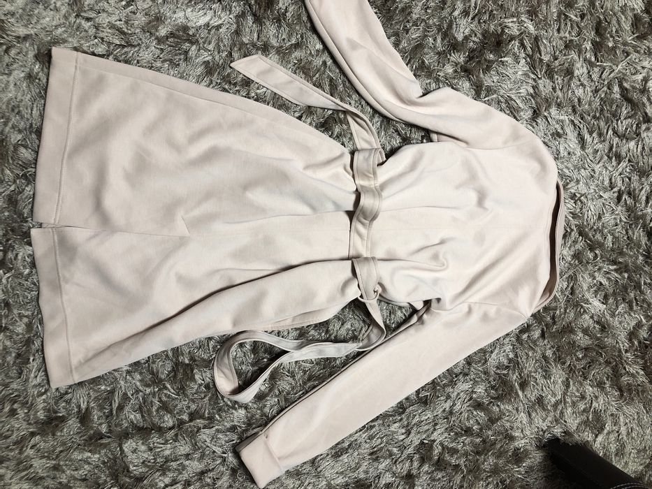 Манто/тренч AMISU