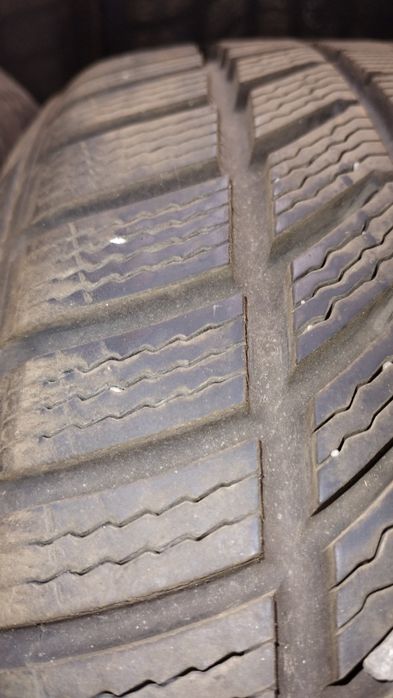 Гуми 225/40/18 Continental