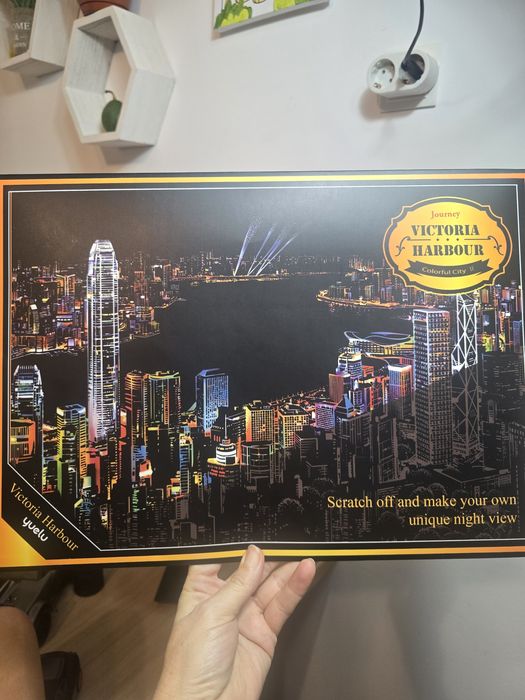 Vand poze de colorat, exista o selectie mare, in ambalaj cadou,