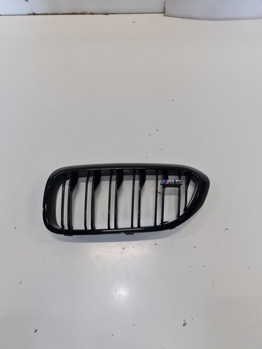 Grila bară stânga fata BMW seria 5 F90 M5 /cod-5118063173 / an-2015+