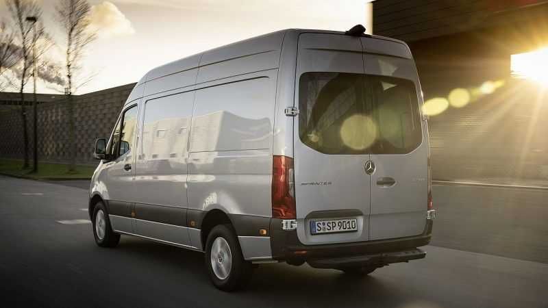 Стопове за Mercedes Sprinter, след 2018 (без платка)