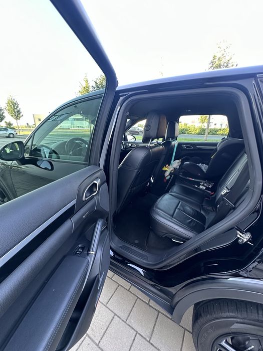 Porshe cayenne 3.0 TDI - 245 cp