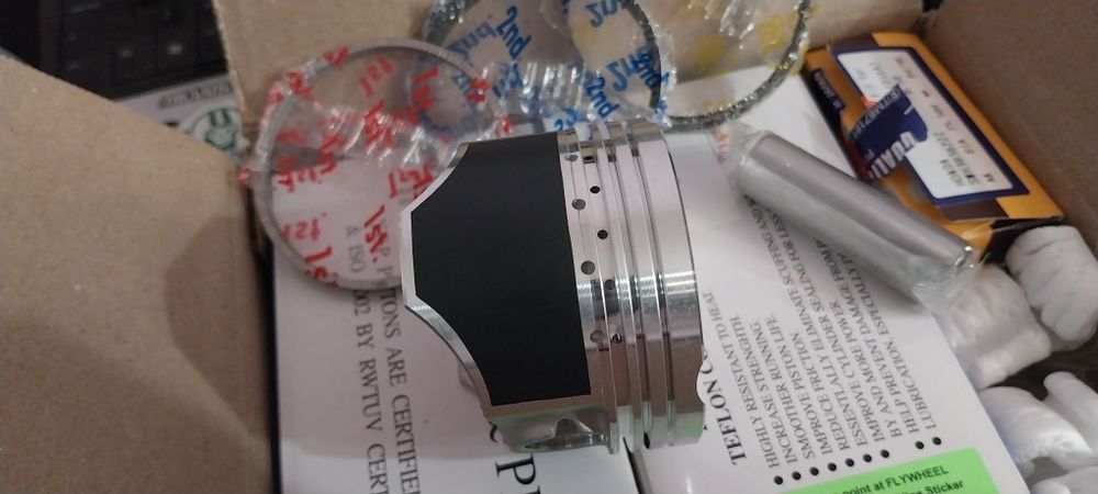 Турбо бутала хонда Д серия / turbo pistons Honda D series