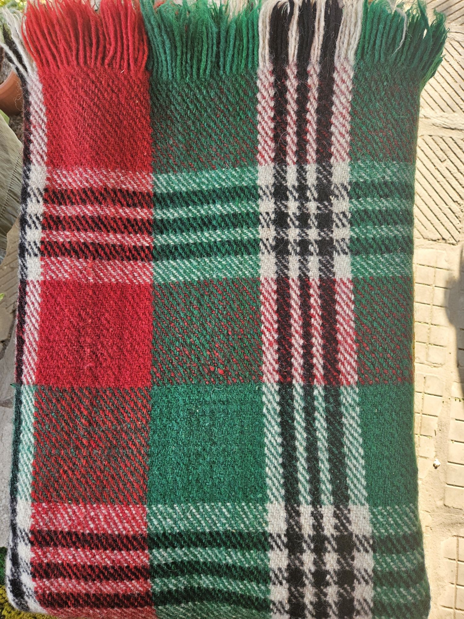 Вълнени родопски одеяла