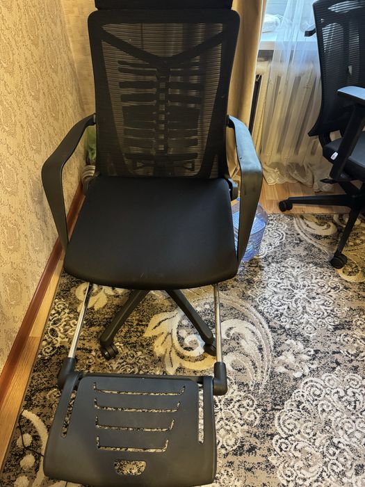 Компьютерное кресло