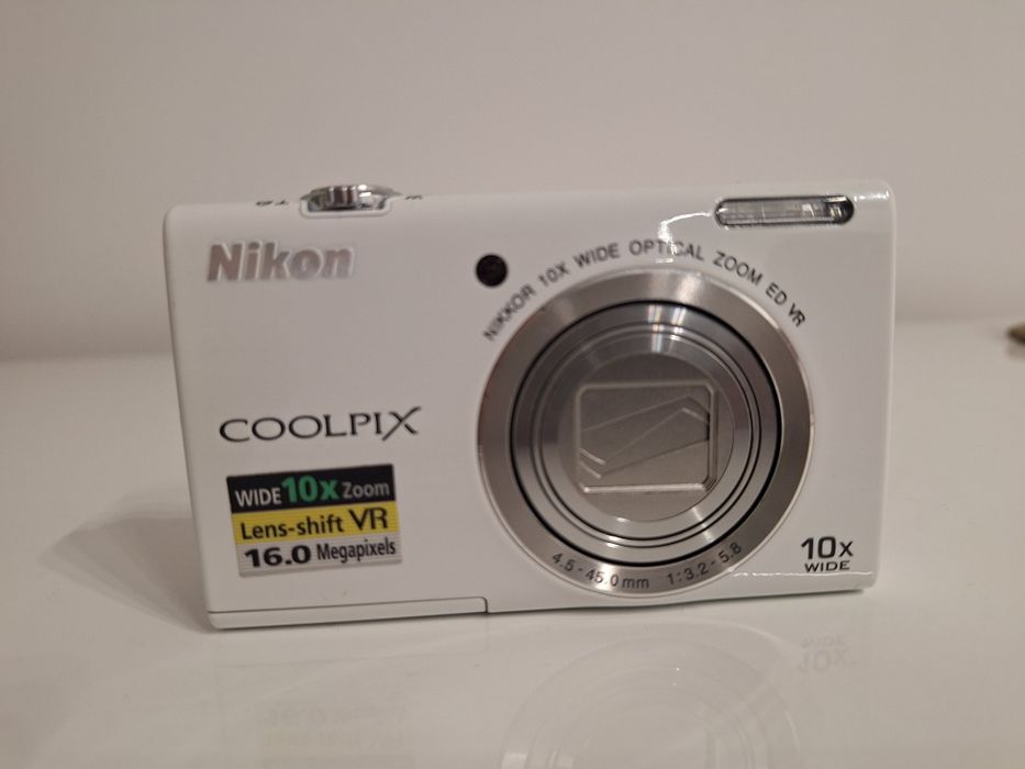 Цифров фотоапаратNikon Coolpix S6200