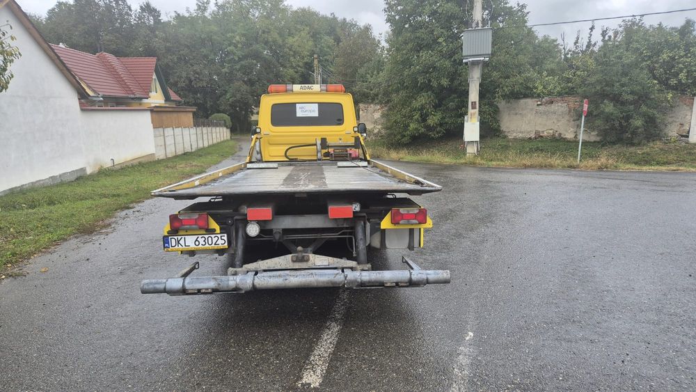 Iveco Daily  Platou  Hidraulic cu telecomanda și Furca