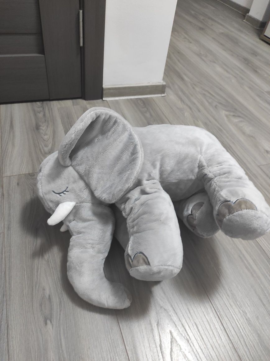 Elefant de plus **