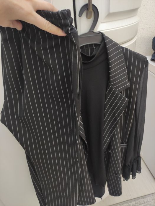 Продам брючной костюм от Zara