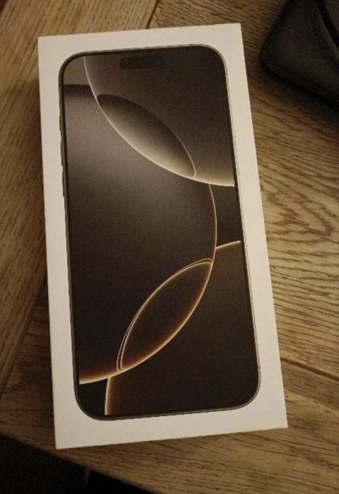 IPhone 16 pro max 256 g с гарантией