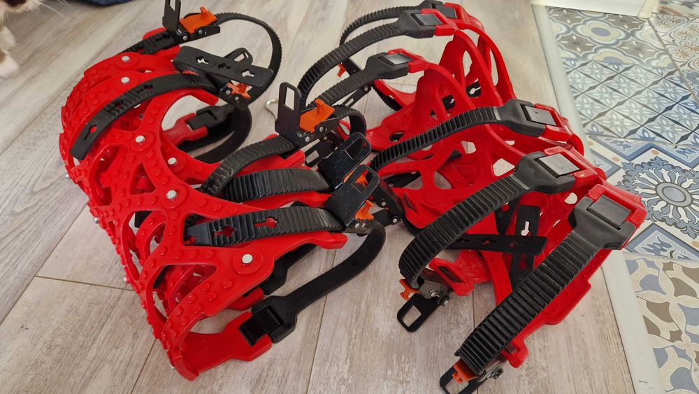 Пластмасови вериги за сняг – комплект 6 бр. (чисто нови)