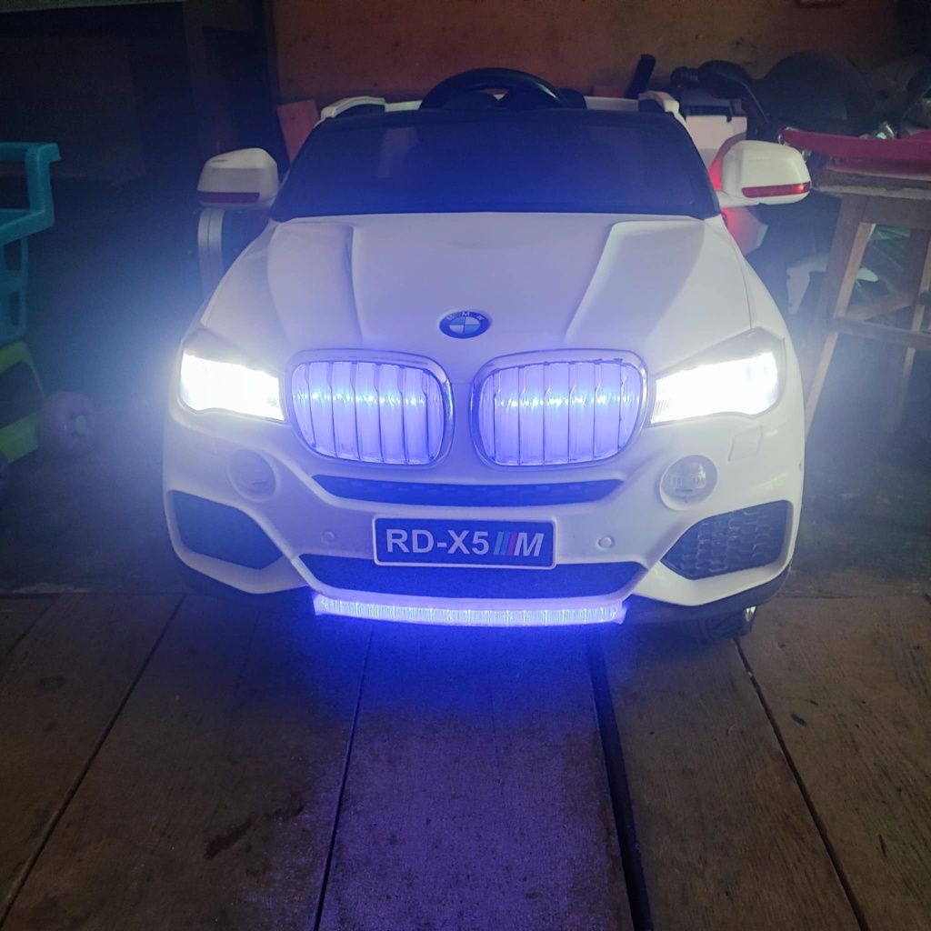 Акумулаторна кола BMW