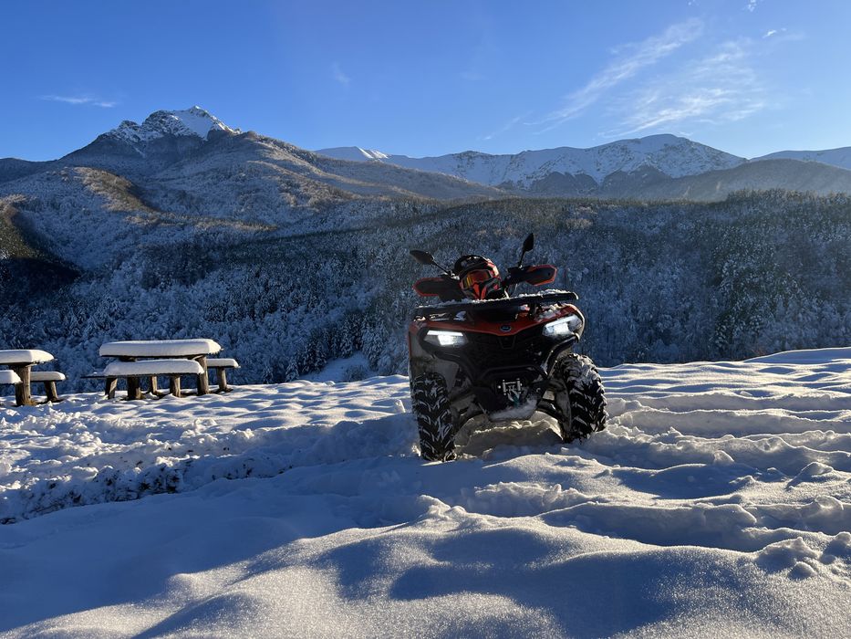 Разходки с АТВ или джип с водач.