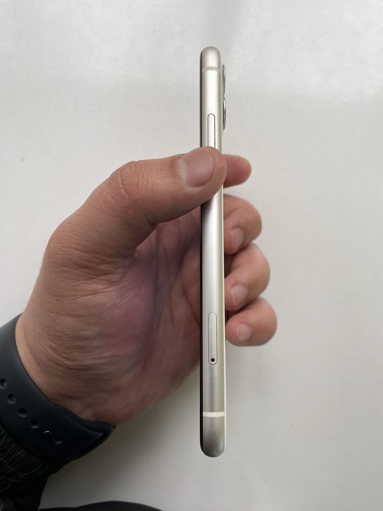 Iphone 11 (128GB) в идеальном состояний