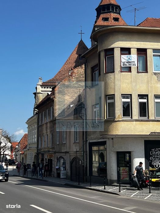 Apartament 3 camere, 94 mp utili-zona CentruI Istoric
