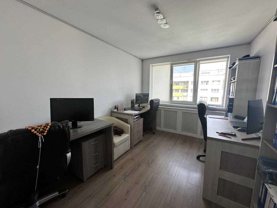 Apartament 2 camere 52 mp -  etaj 9/10  - balcon - B-dul Mihai Viteazu