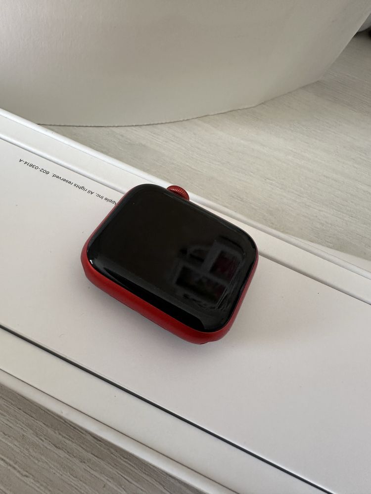 Apple watch 6 в отличном состоянии
