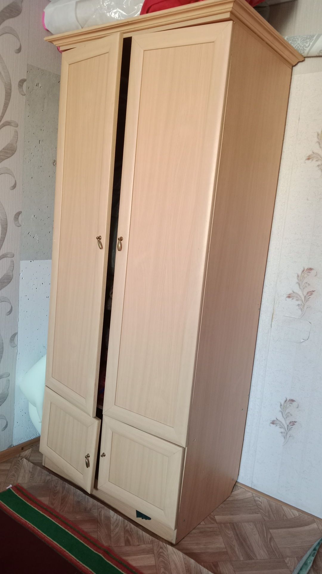 Продам стенку и шкаф