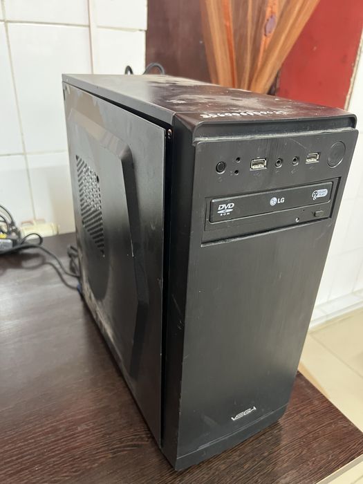 Продается 2 компьютеры комплект