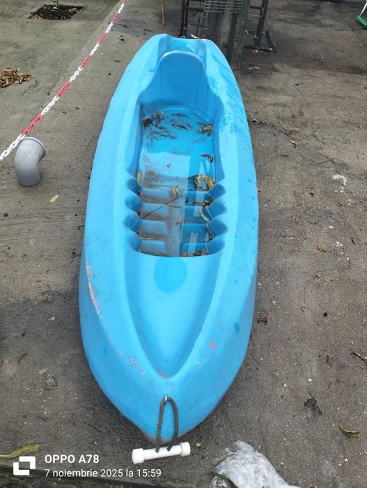 Caiac de vanzare