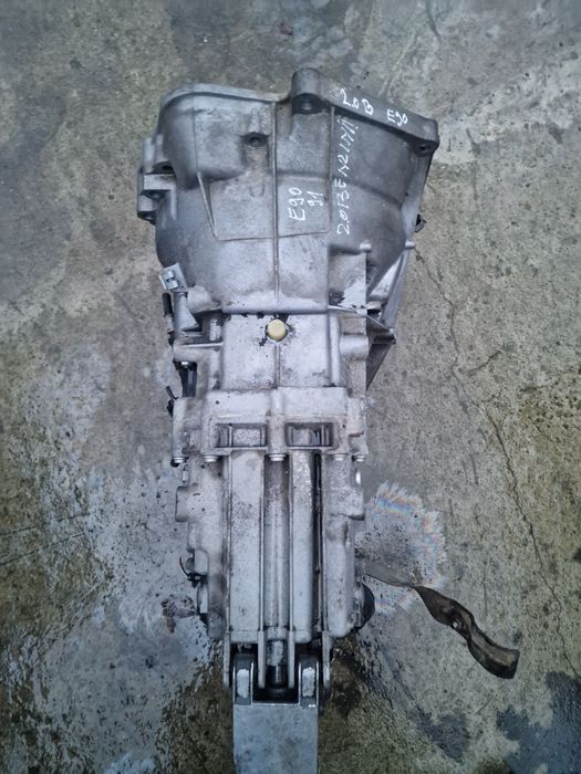 Cutie viteza manuala Bmw seria E90 E91 motor 2.0 benzina, N46B20B