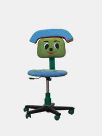 Кресло для детей. Ортопедическая. удобная