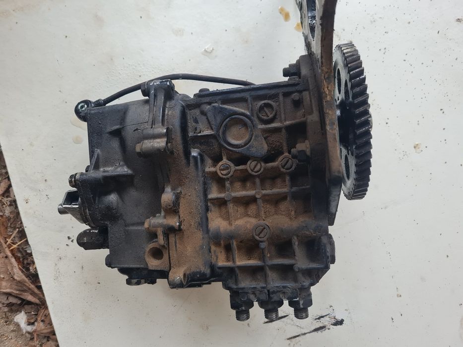 Motor diesel 3 pistoane miexcavator komatsu yanmar