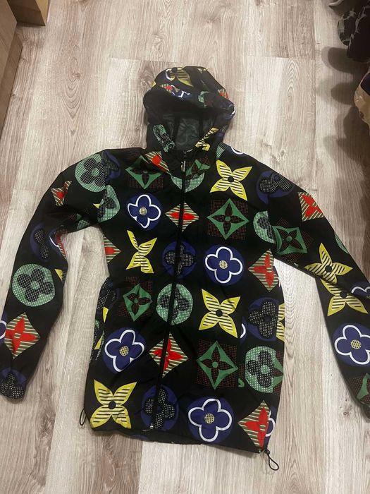 Мъжко спортно яке размер S ветровка с размер