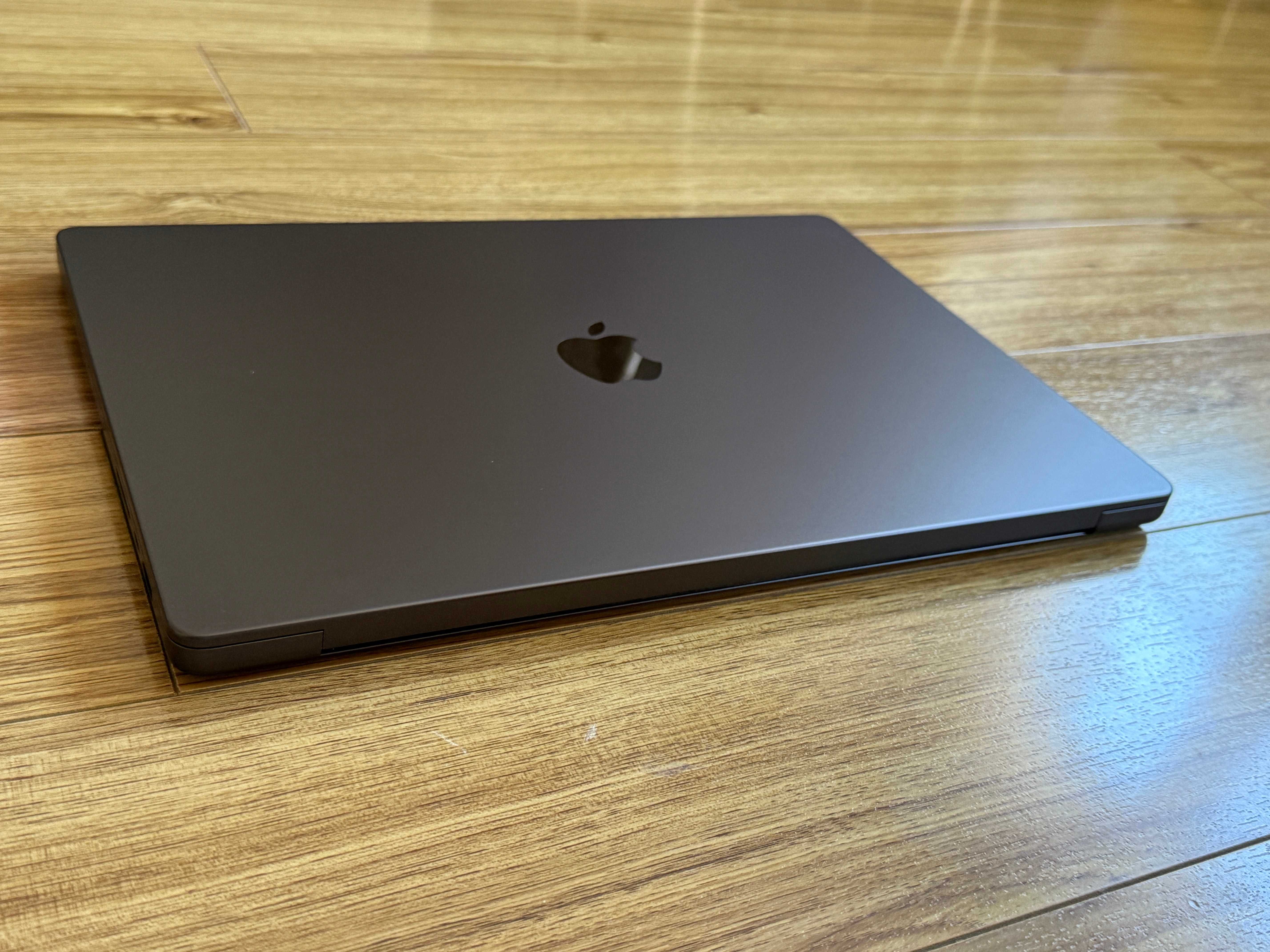 MacBook Pro 16 M3 MAX`14 CPU/30 GPU/36GB RAM/1TB SSD/19м Гар/Бат 99%