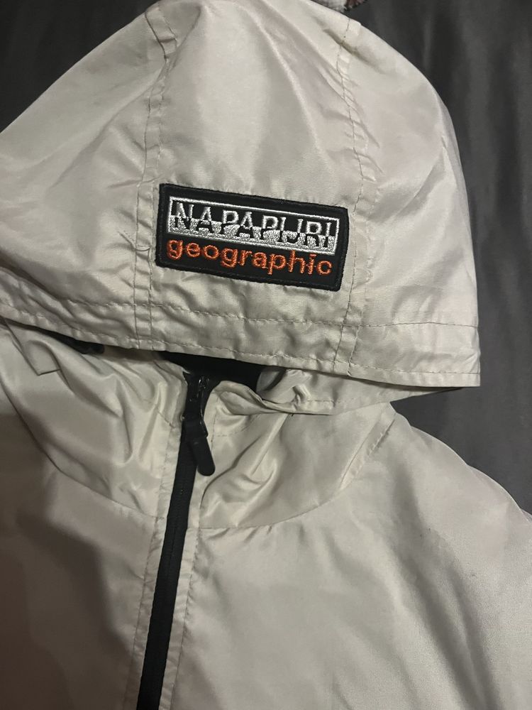 Дрехи (nappapijri , puma , champion , lacoste )