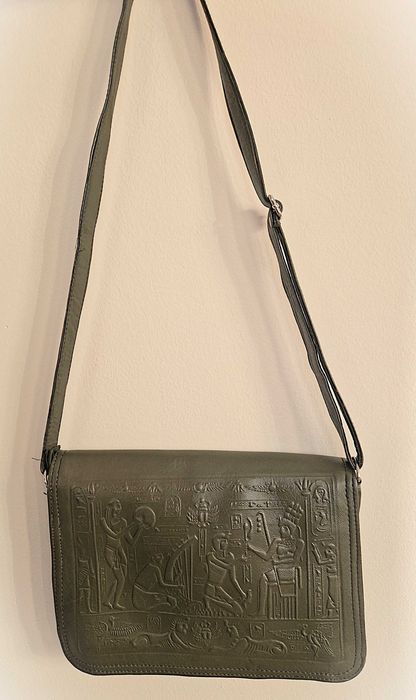 Vând geantă damă din piele culoarea kaki