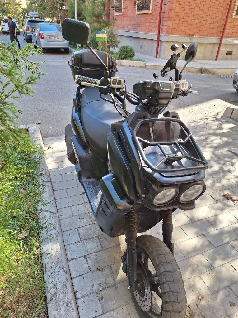 Skuter sotiladi yuradi faqat tablo kkm korsatmidi