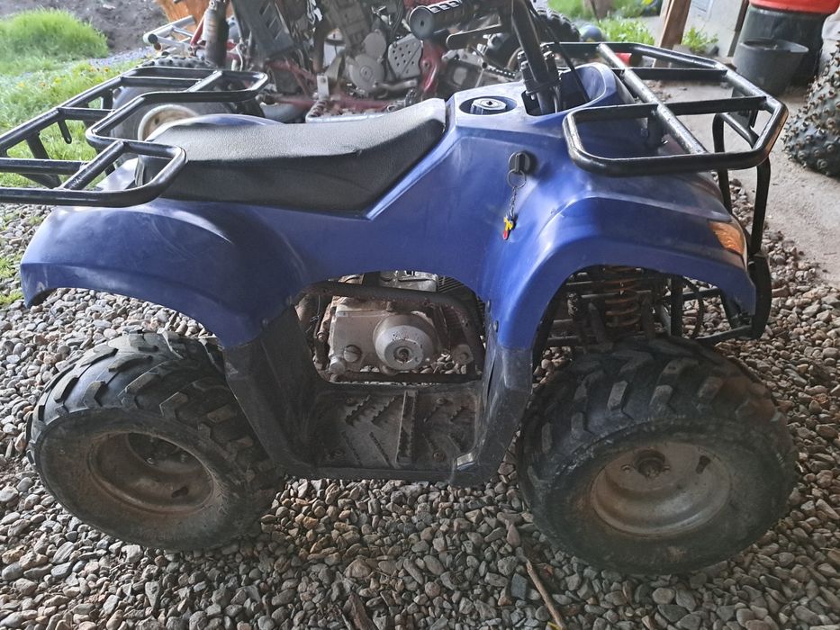 Vând atv 110cc în stare foarte bună, merge foarte bine