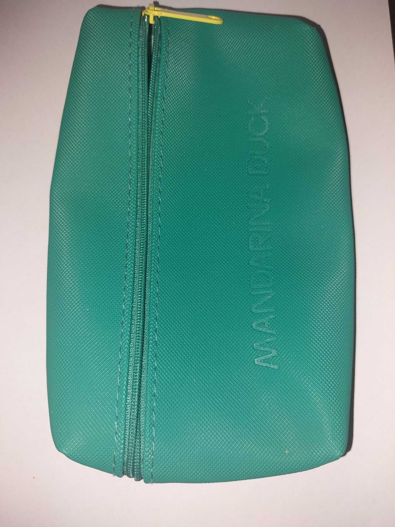 Несесер Mandarina Duck