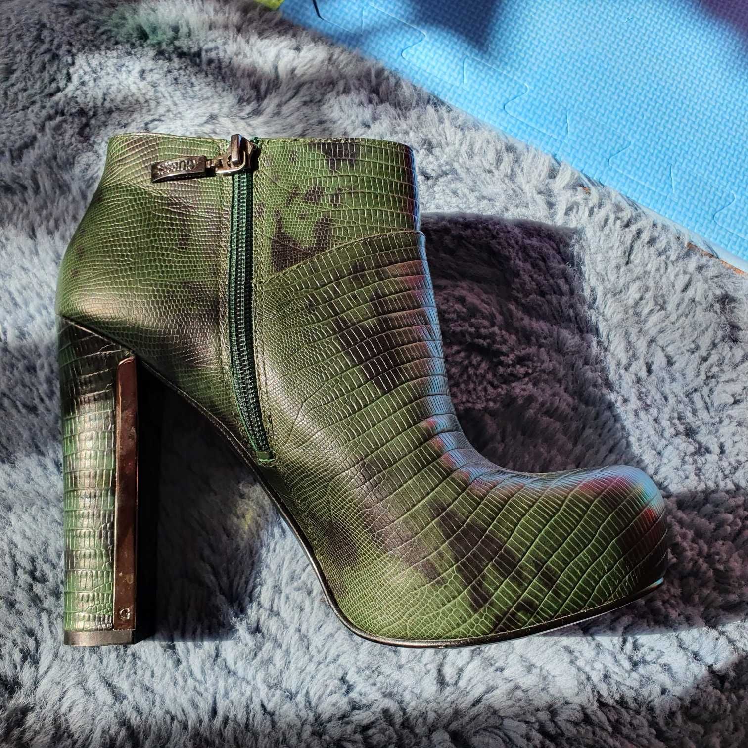 Botine Guess noi marimea 38