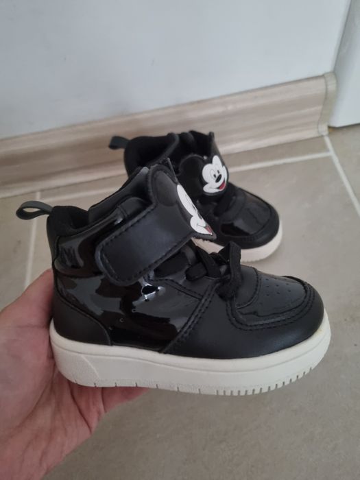 Обувки размер 18/19