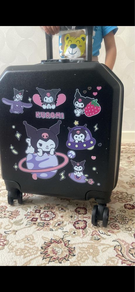 Продается новый детский чемодан