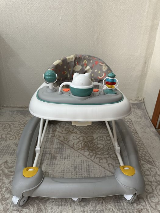 Ходунок детский с 5-9 мес-8.000 . Велик-20.000. Коляска 3/1-25.000