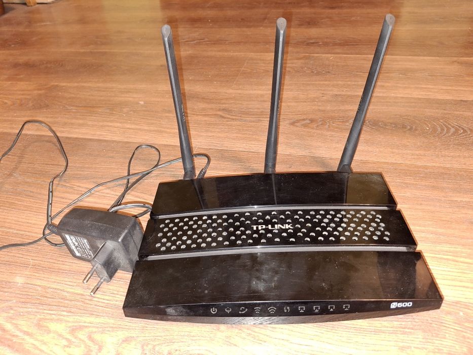 Продам Wi-Fi роутер TP-Link N600 (TD-W8980)
