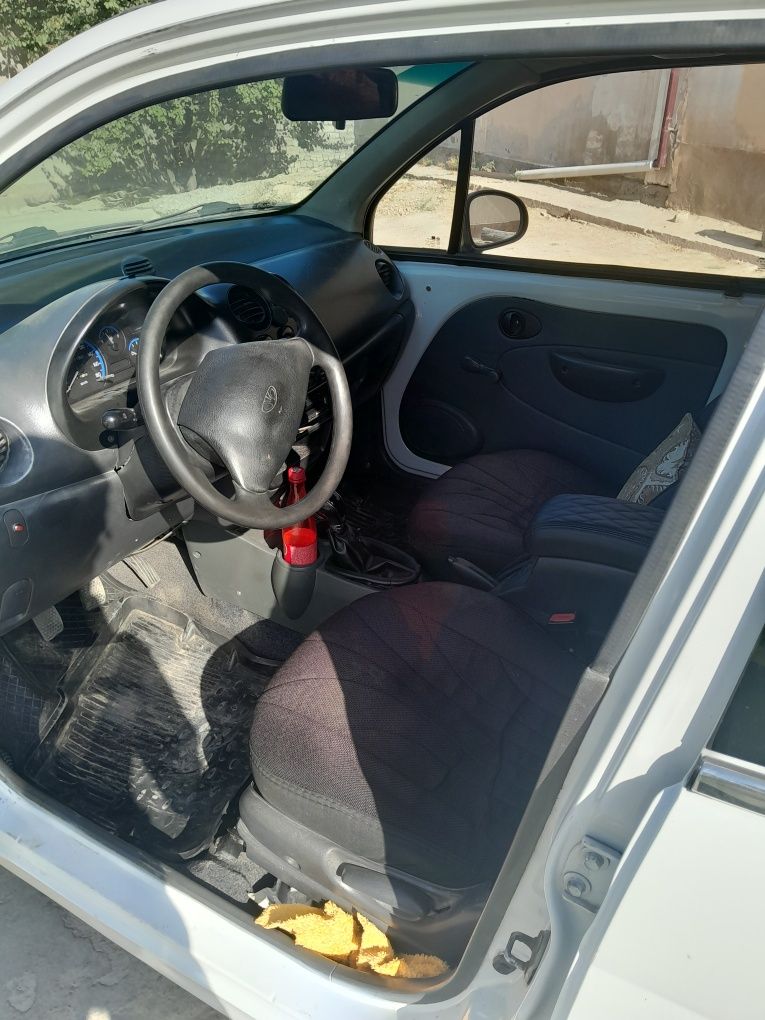 Matiz 2004 yili prabek 300 mindan oshgan kraskasi bor